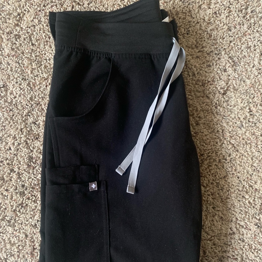 Kade Figs scrub pants